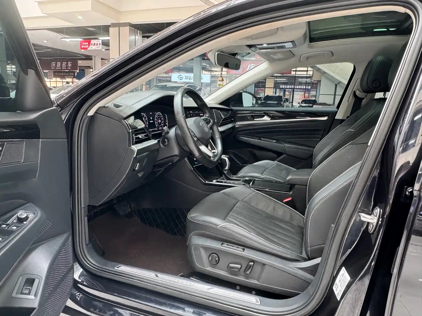 Volkswagen Passat 2021 Model 330TSI Luxury Edition фото 8