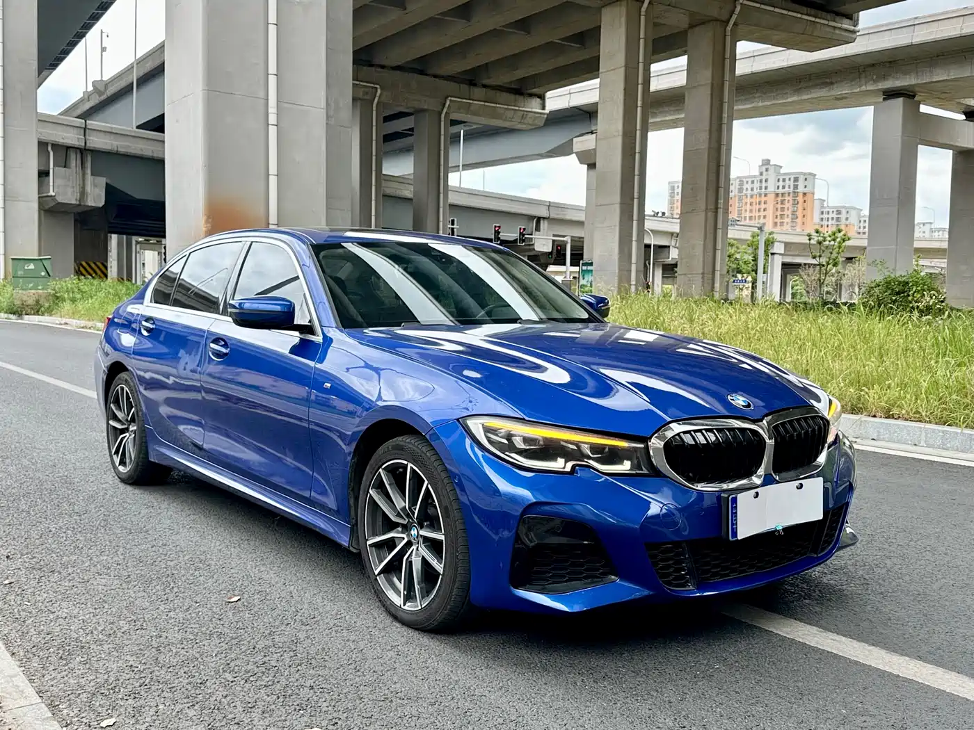 BMW 3 Series 2020 325Li M Sport Package фото 3