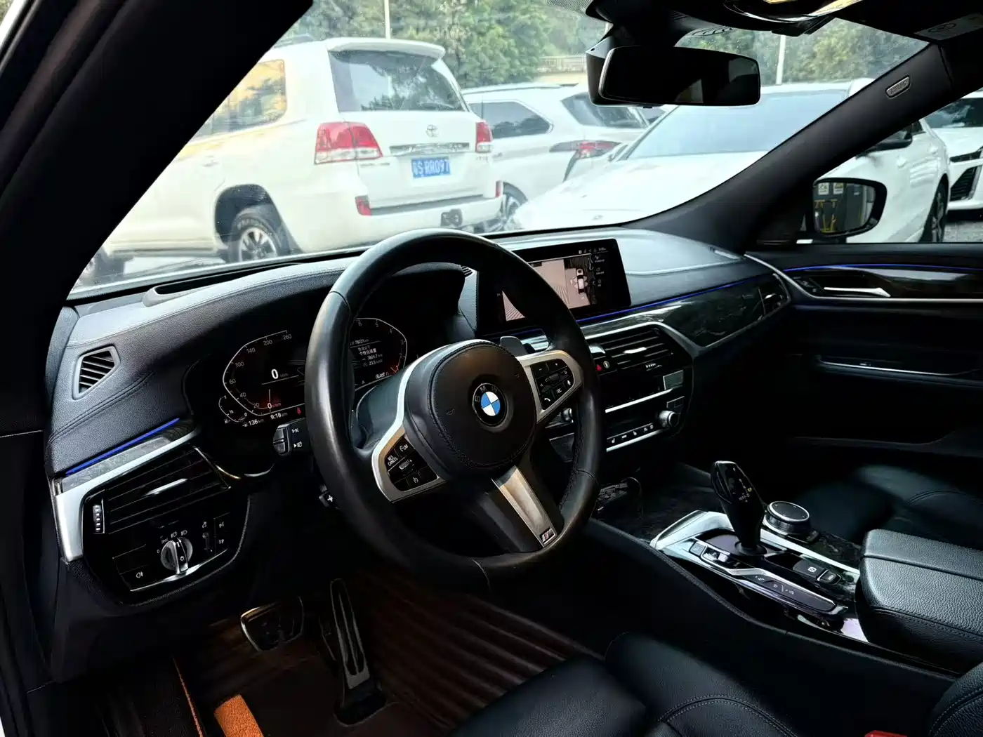 BMW 6 Series GT 2020 630i M Sport Package фото 15