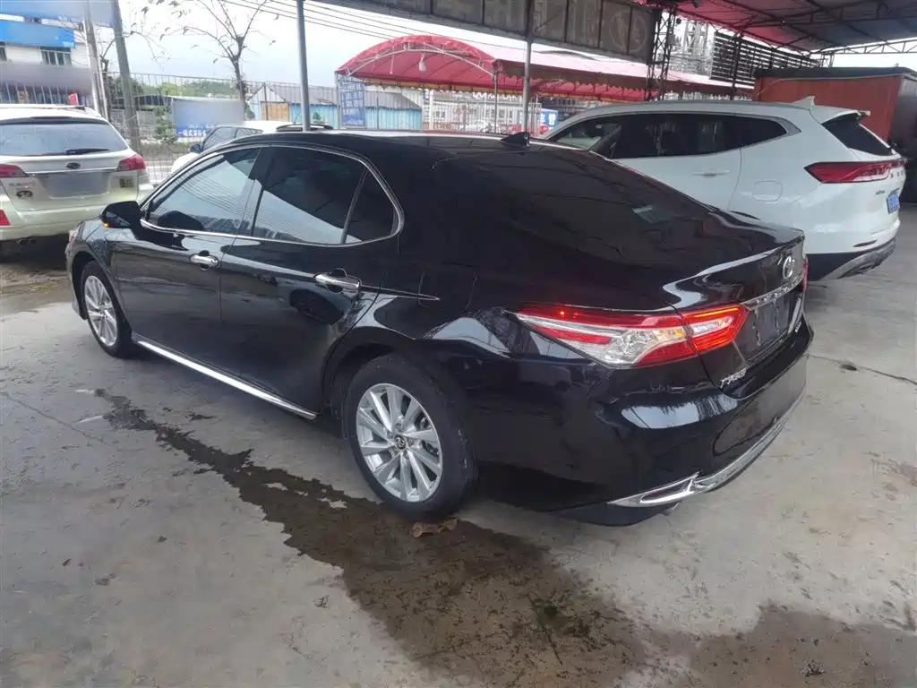 Toyota Camry 2023 2.0G Luxury Edition фото 23