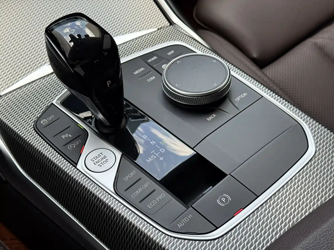 BMW 3 Series 2022 325Li M Sport Shadow Edition фото 35