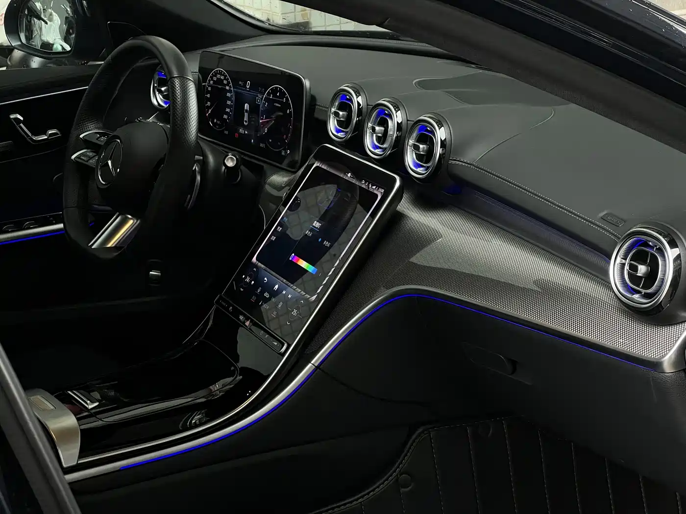 Mercedes-Benz C-Class 2023 C 260 L Night Edition Sport фото 19