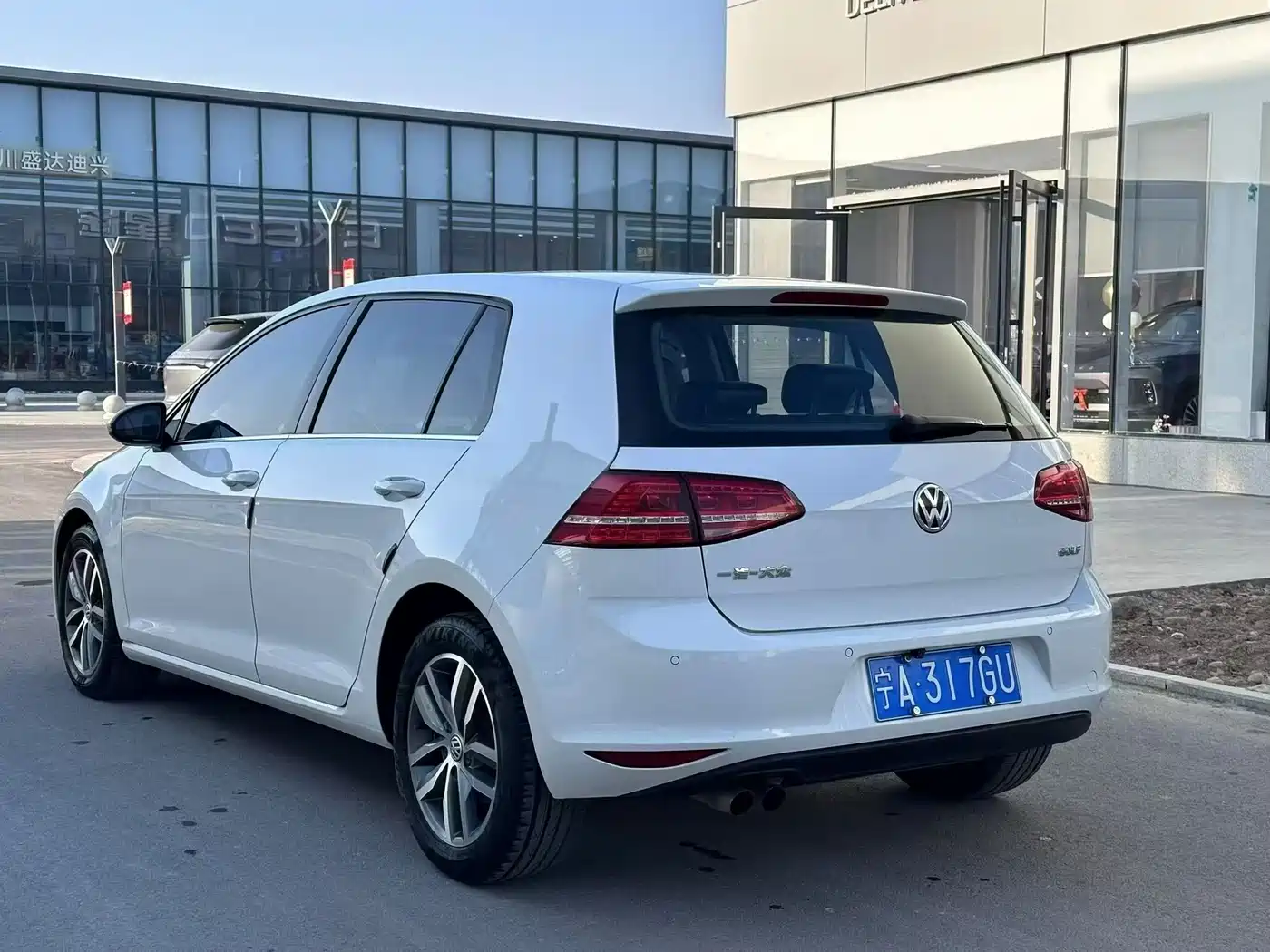 Volkswagen Golf 2016 230TSI Automatic Luxury фото 9