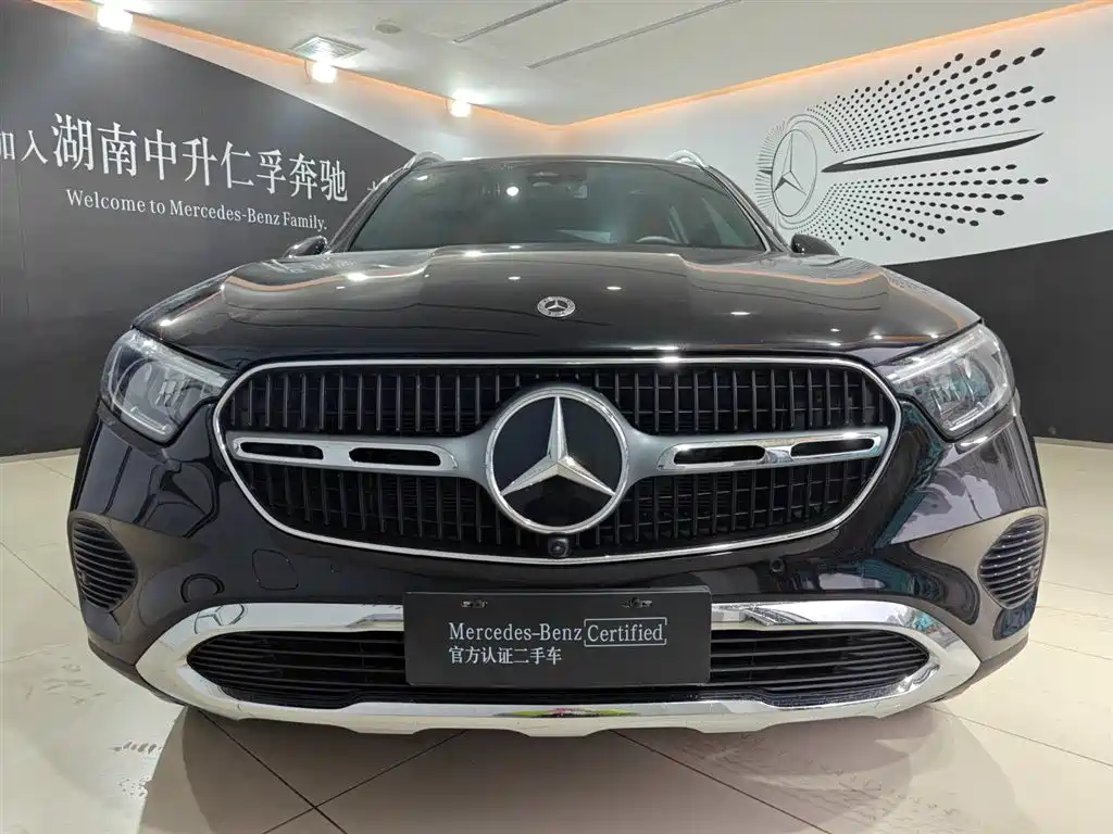 MERCEDES-BENZ GLC