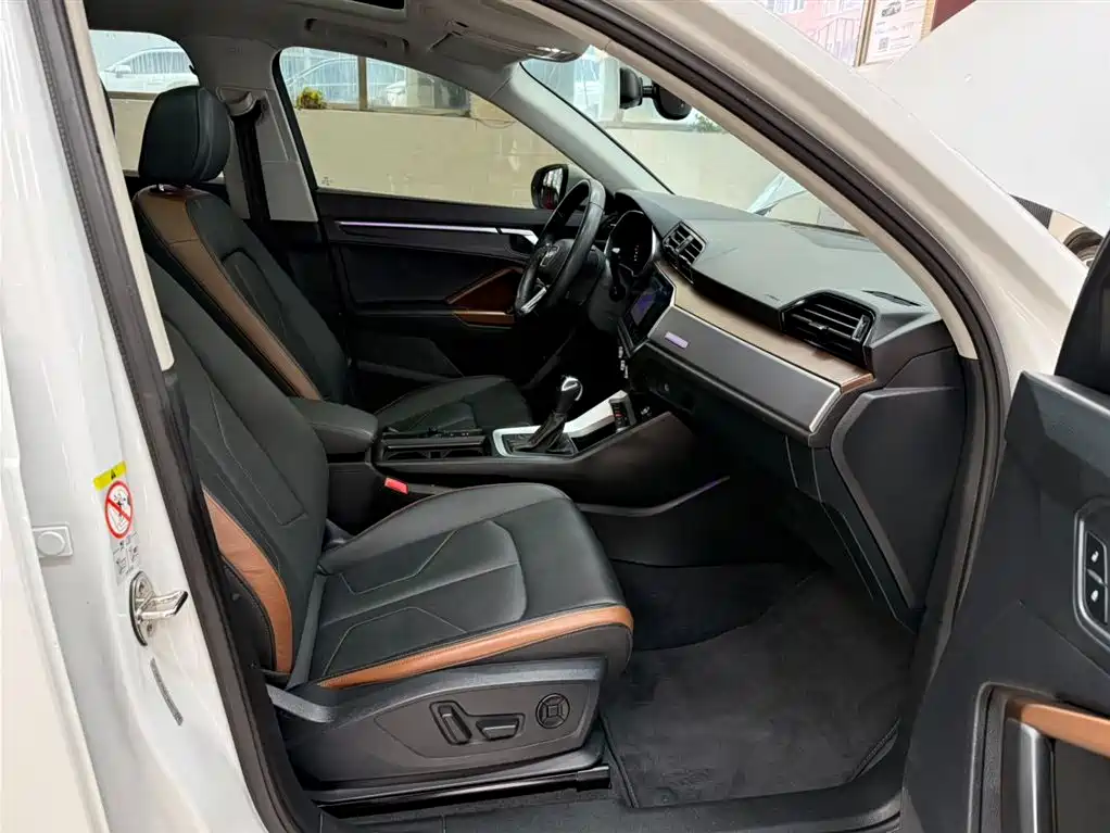 Audi Q3 2022 35 TFSI Fashion Elegance фото 21