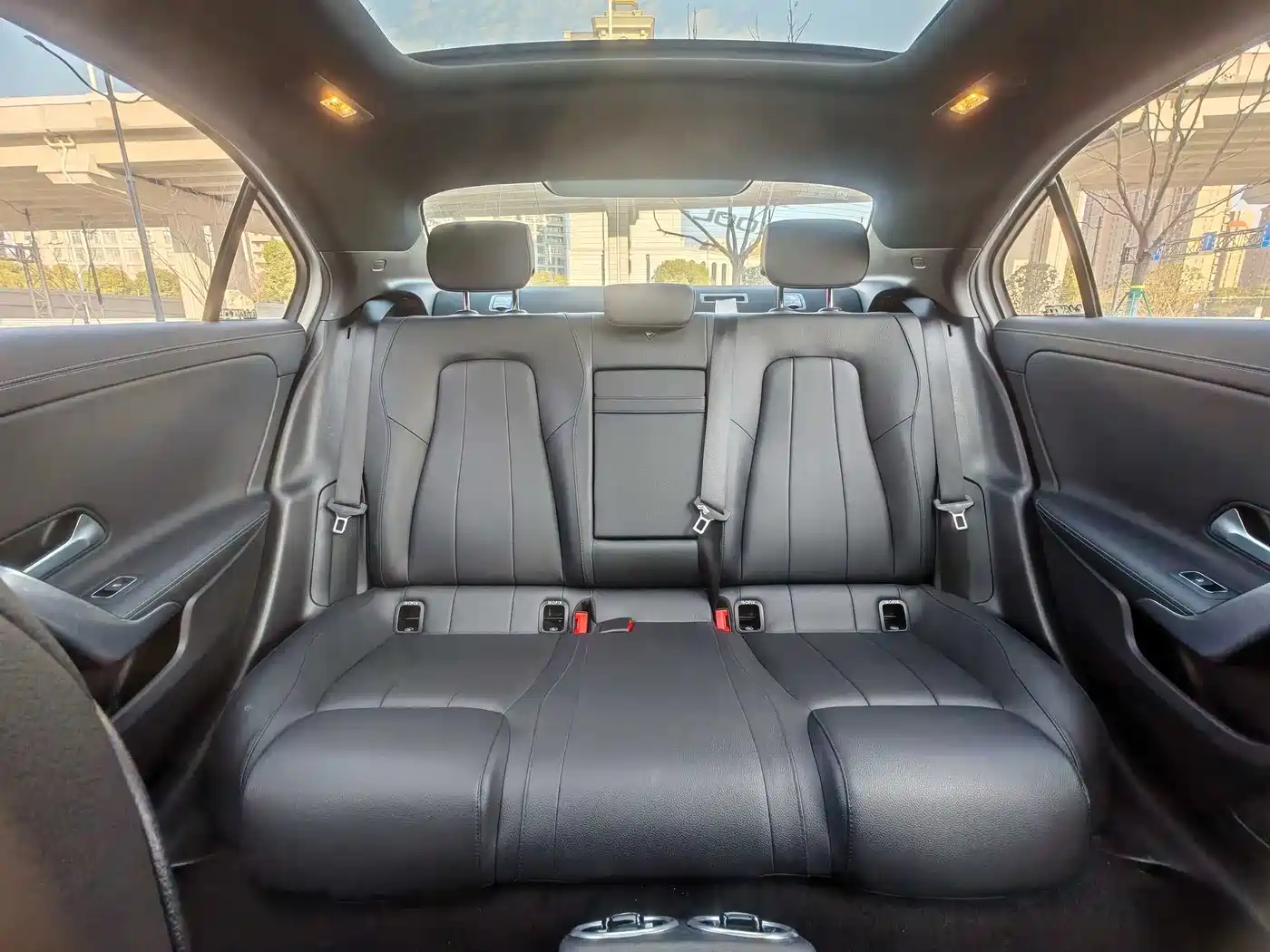 Mercedes-Benz A-Class 2021 A 200 L Sport Sedan Dynamic Type фото 25