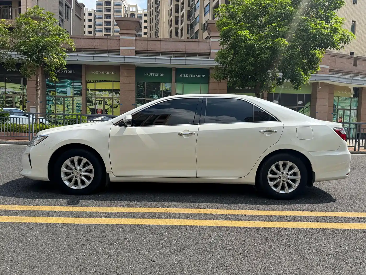 Toyota Camry 2015 2015 2.0G Leading Edition
