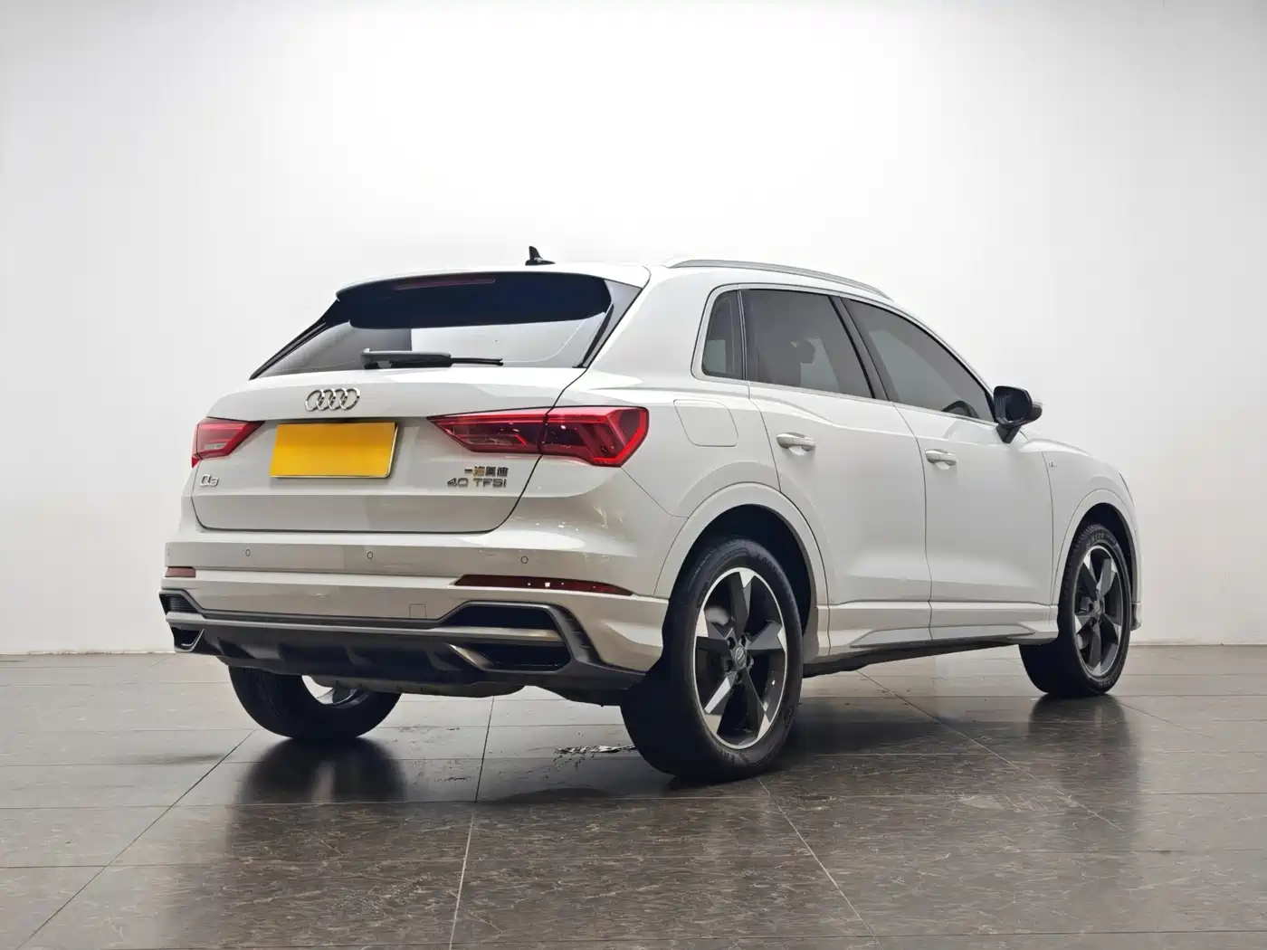 Audi Q3 2020 40 TFSI Fashion Dynamic фото 3