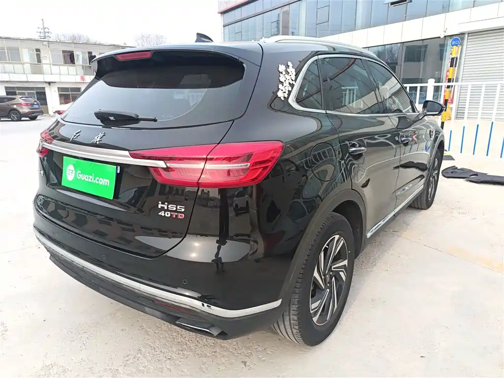 Hongqi HS5 2022 Facelift 2.0T Smart Flag Enjoyment Edition фото 6