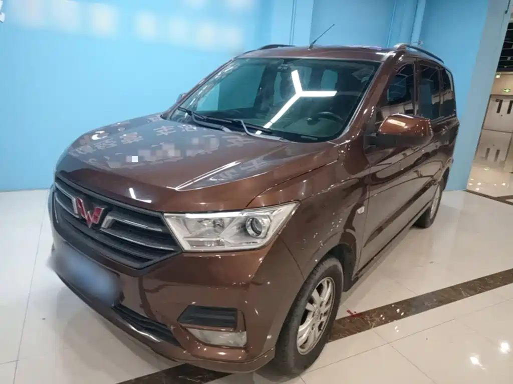 Wuling Motors Wuling Hongguang 2019 — пригон из Китая