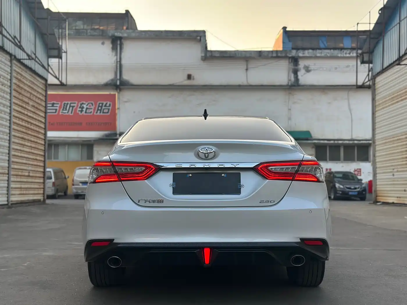 Toyota Camry 2023 2.5G Luxury Edition фото 7