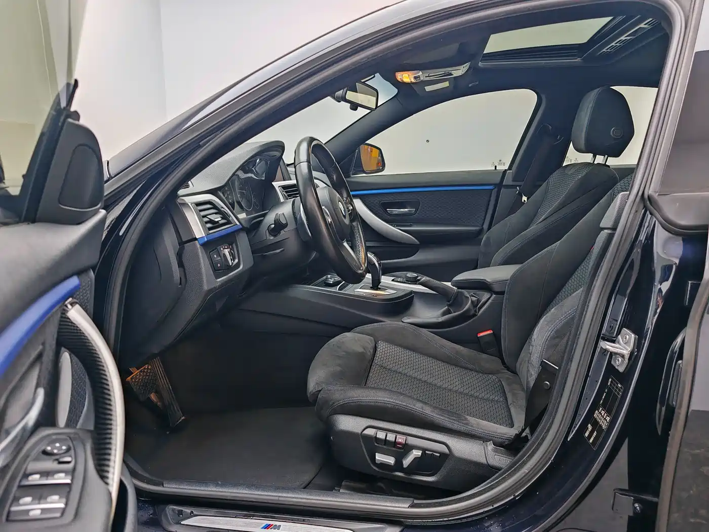 BMW 4 Series 2017 425i Gran Coupe Leading M Sport Package фото 14