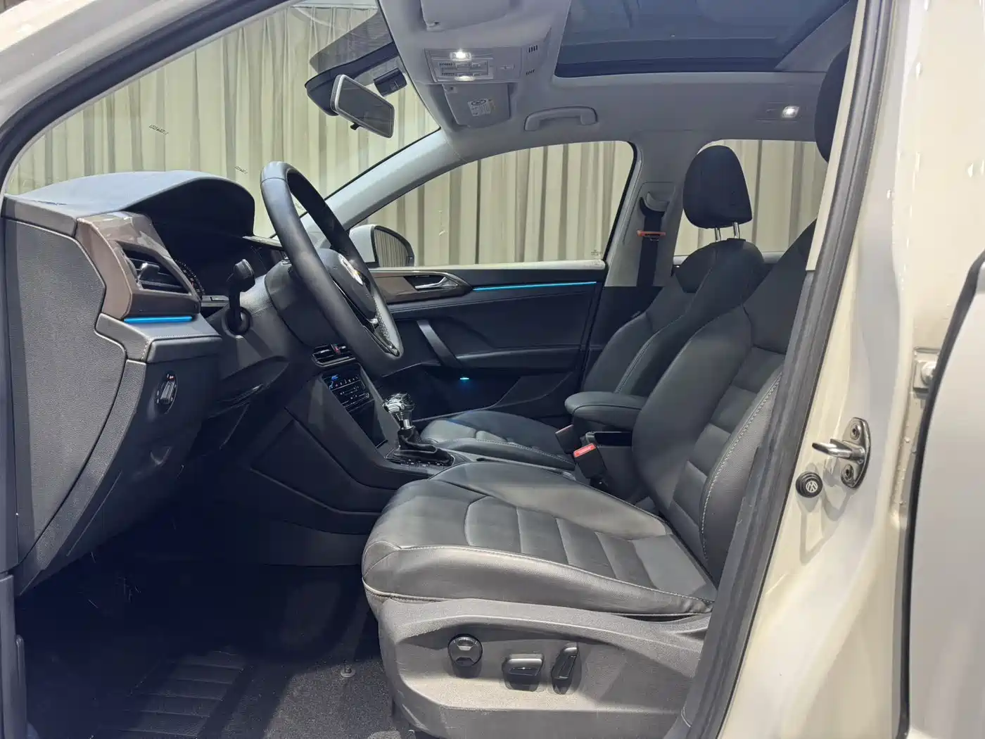 Volkswagen Tharu 2021 Model 280TSI 2WD Luxury Edition фото 7