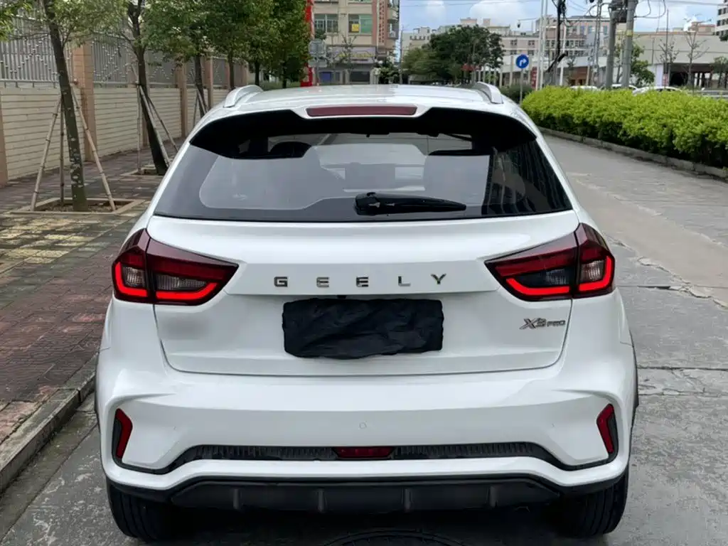 Geely Vision X3 2022 2021 PRO 1.5L CVT Premium