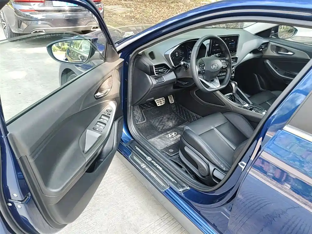 Hyundai Fista 2019 280TGDi Sport Edition China VI фото 16