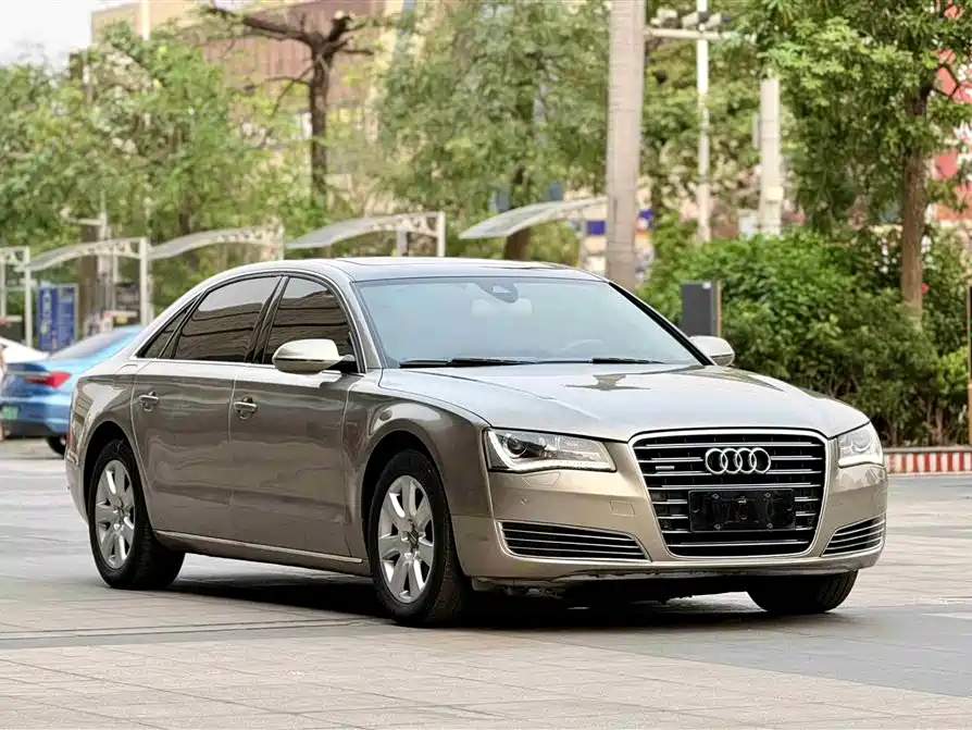 Audi A8 2013 A8L 45 TFSI quattro Comfort фото 3