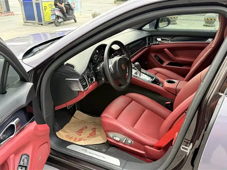 Porsche Panamera 2014 Panamera 3.0T фото 7