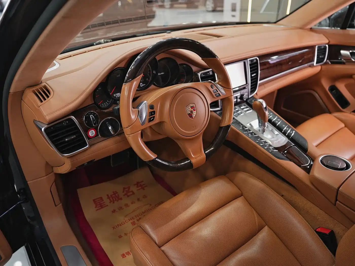 Porsche Panamera 2014 Panamera Turbo Executive 4.8T фото 17
