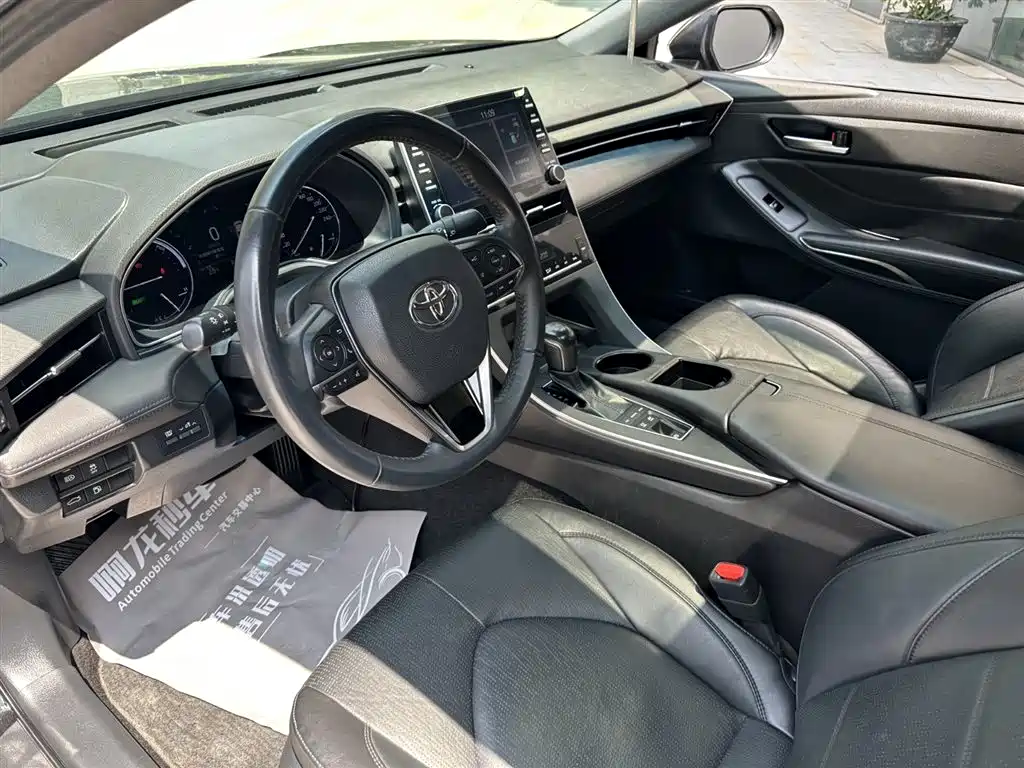 Toyota Avalon 2019 Hybrid 2.5L Luxury Edition China VI фото 10
