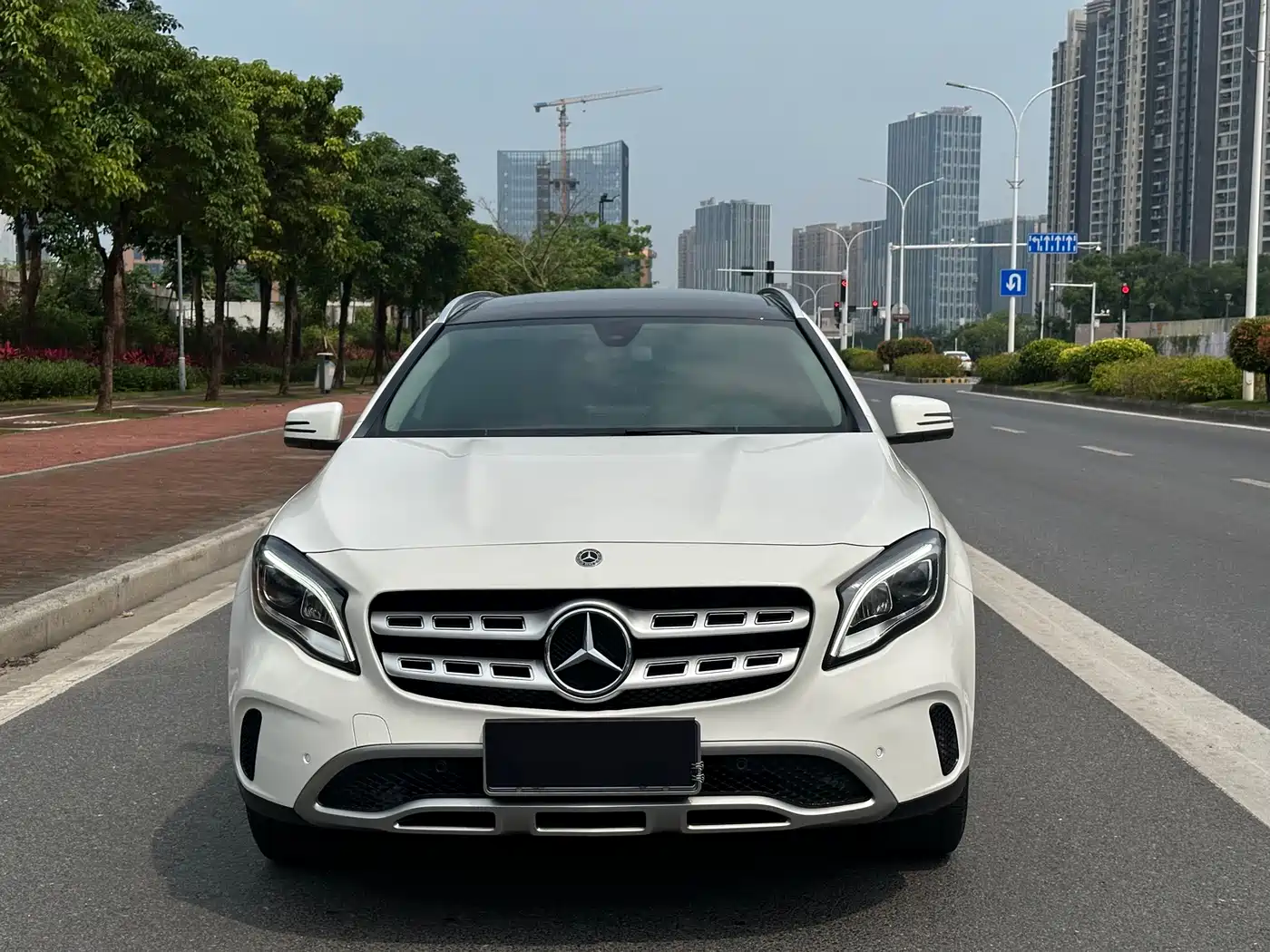 Mercedes-Benz GLA 2018 GLA 200 Fashion фото 2