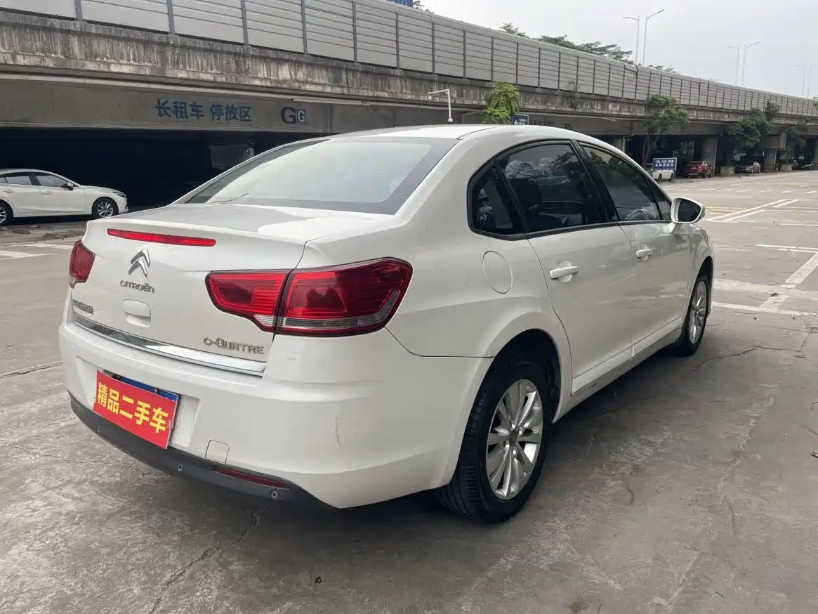 Фото 7 - Citroën C-Quatre