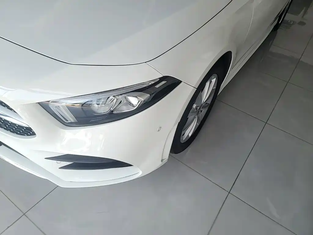 Фото 24 - Mercedes-Benz A-Class