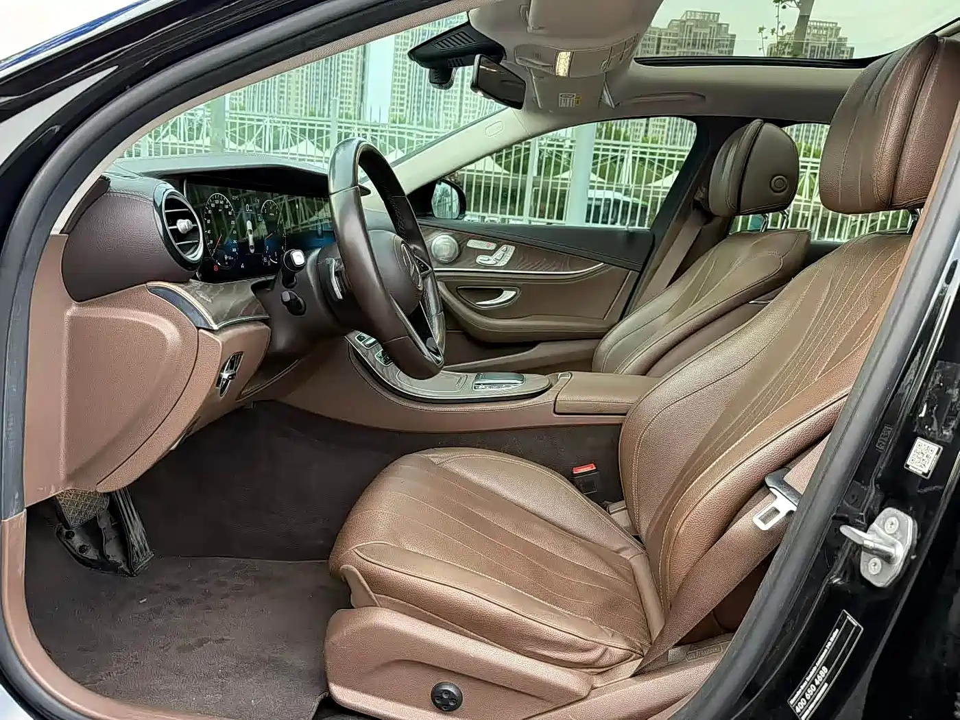 Mercedes-Benz E-Class 2021 E 300 L Fashion фото 4