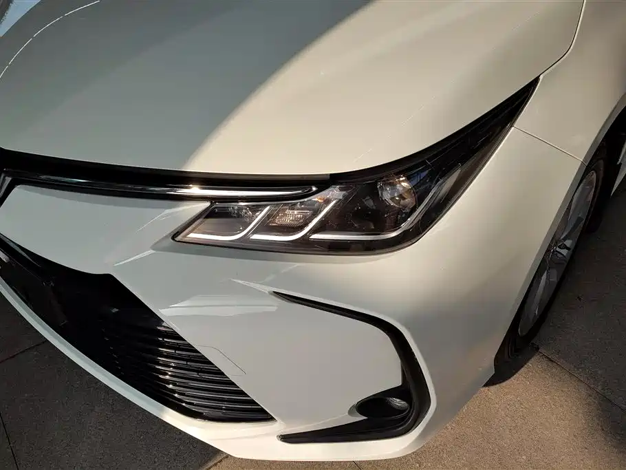 Toyota Corolla 2021 1.2T S-CVT Elite PLUS Edition фото 5