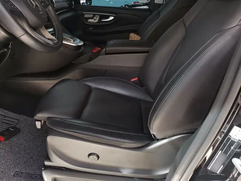 Mercedes-Benz V-Class 2022 V 260 Pilot Edition фото 15