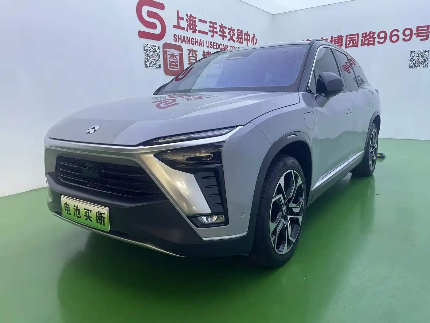 Фото 1 - NIO ES8