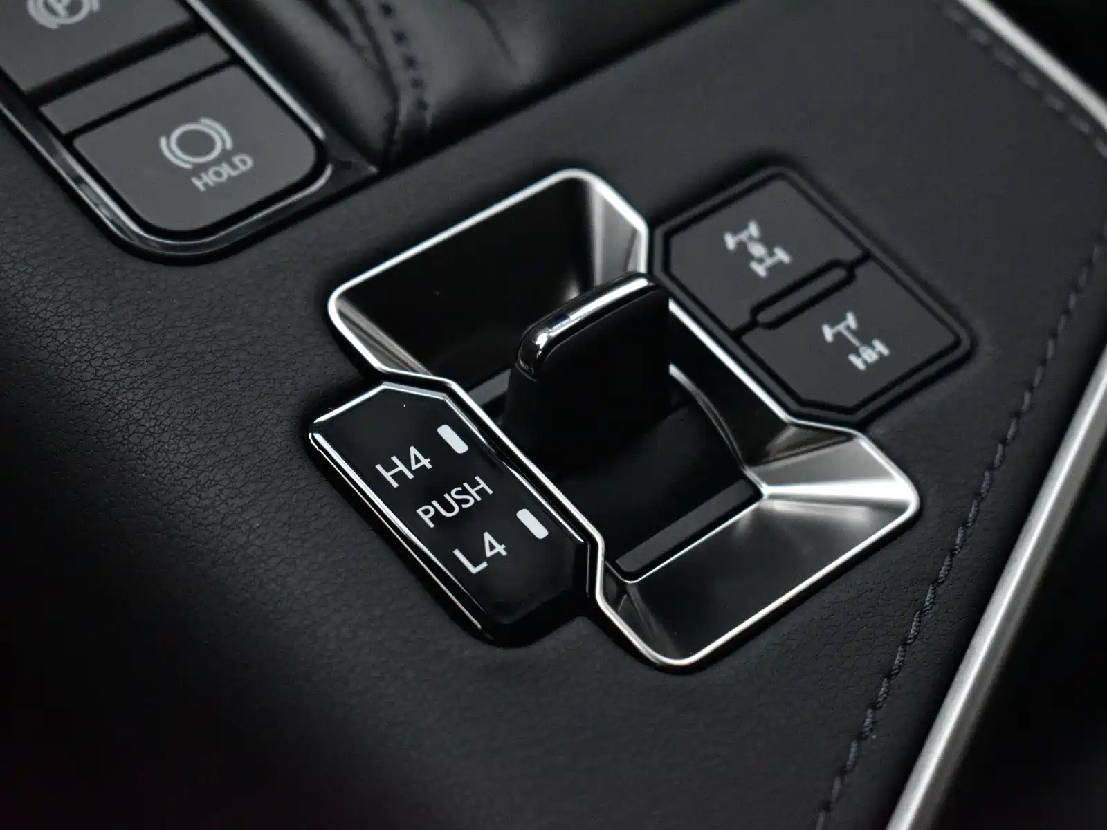 Photo 12 - Lexus GX