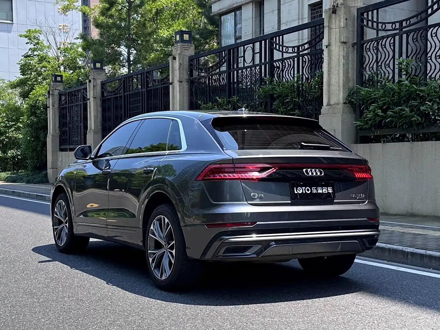 Audi Q8 2019 55 TFSI Luxury Dynamic фото 4