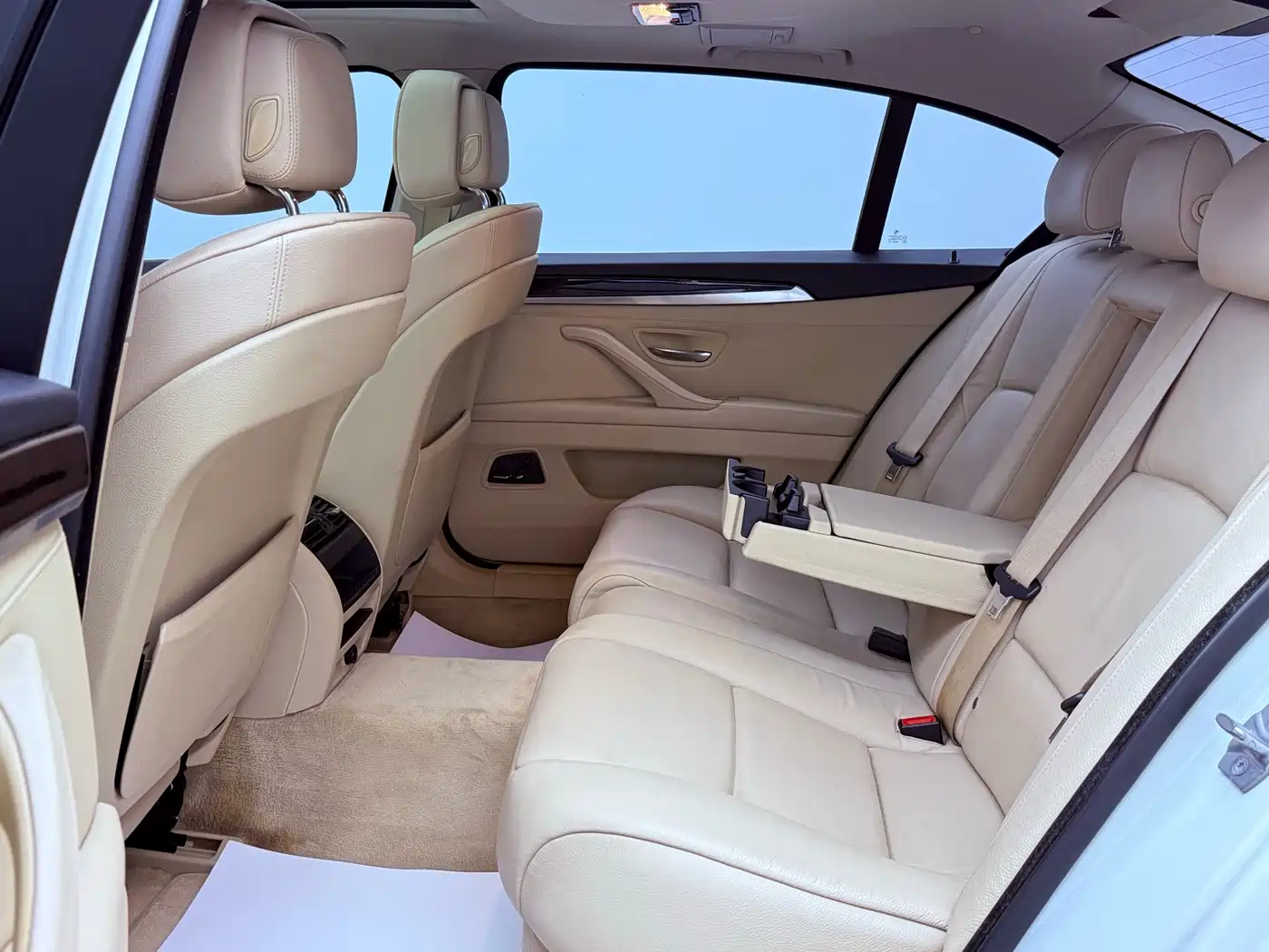 BMW 5 Series 2013 525Li Leadership фото 16