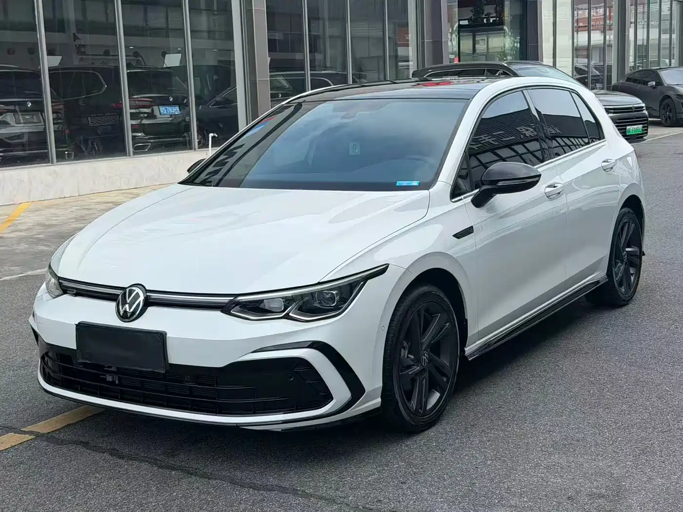  Volkswagen Golf 2023 Facelift 280TSI DSG R-Line Lite