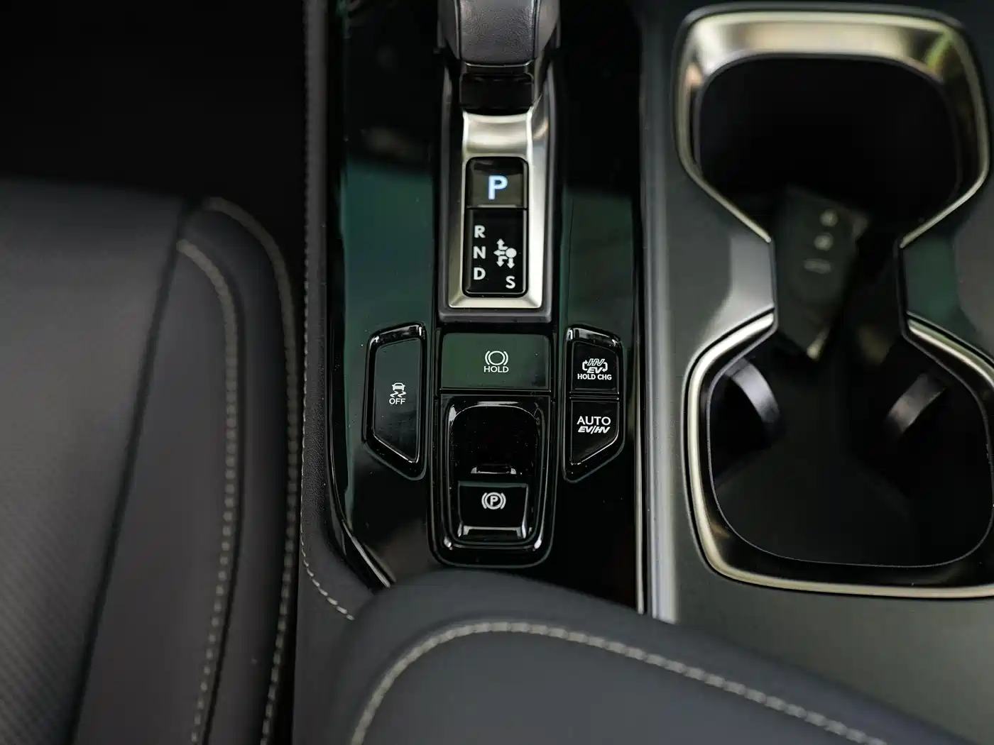 Lexus NX New Energy 2022 400h+ Joy Edition фото 19
