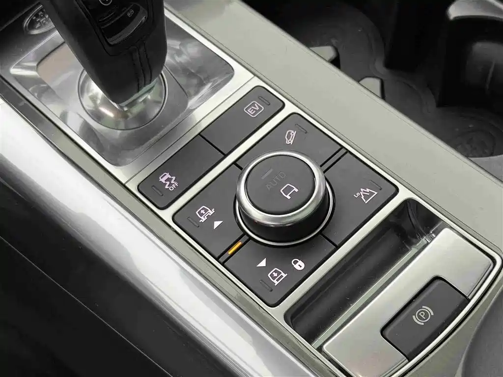 Land Rover Range Rover Sport PHEV 2021 P400e SE фото 14