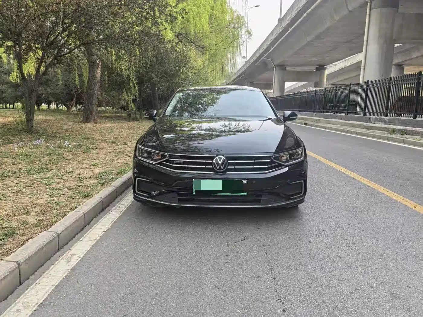 Volkswagen Magotan GTE Plug-in Hybrid 2022 GTE Luxury фото 2