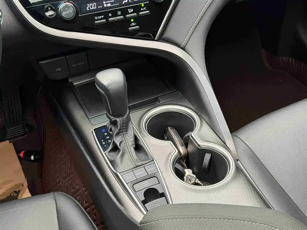 Toyota Camry 2021 2.5S Feng Shang Edition фото 14