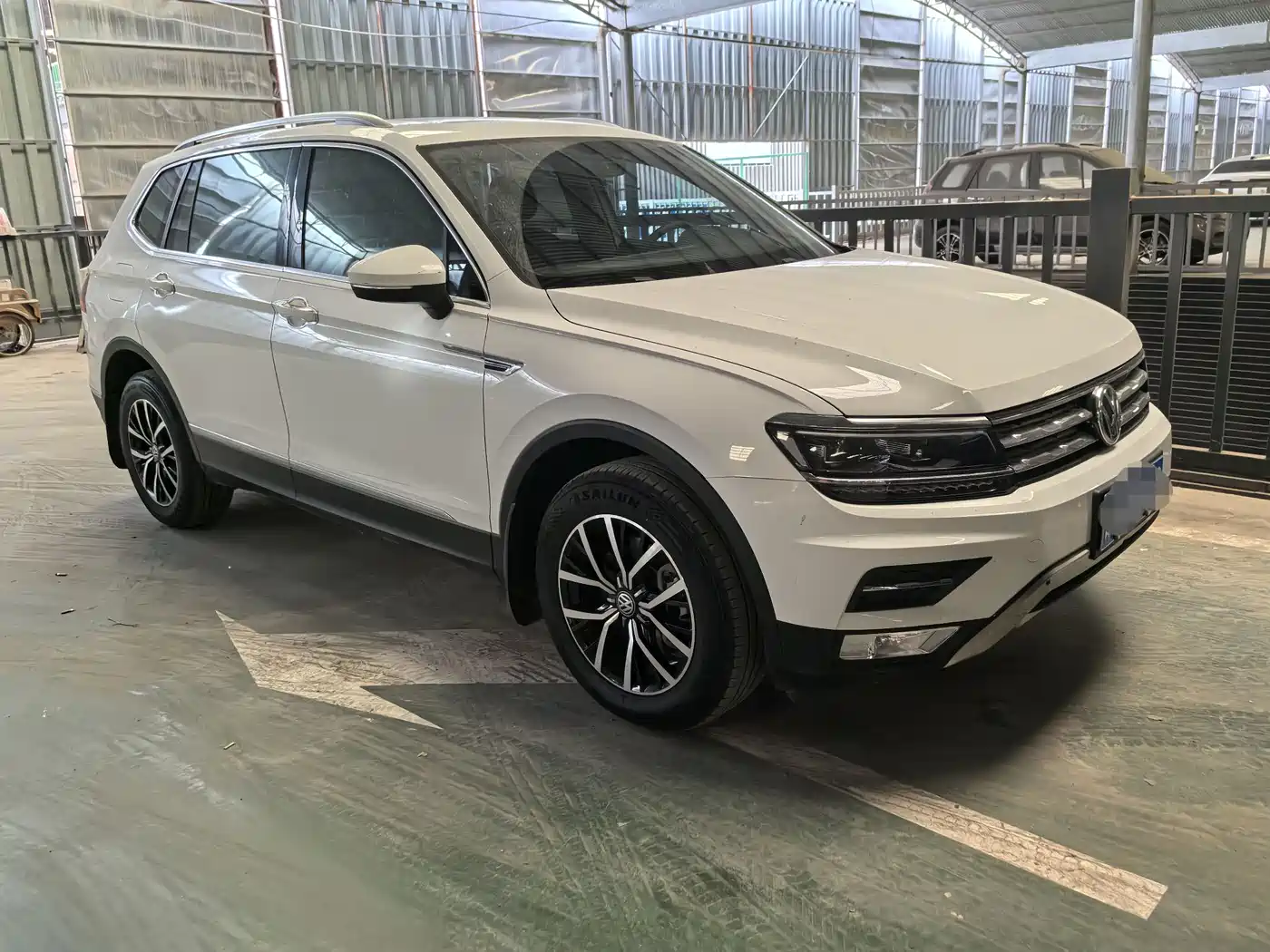 Volkswagen Tiguan L 2018 330TSI Automatic 2WD Luxury Edition фото 3