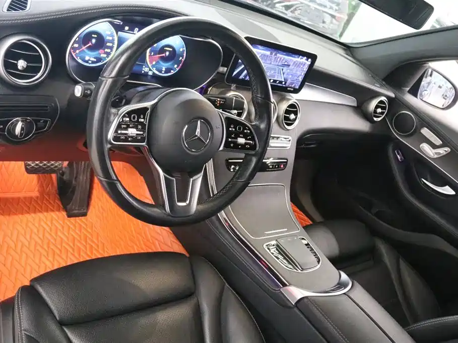 Mercedes-Benz GLC Coupe 2020 GLC 300 4MATIC Coupe SUV фото 11