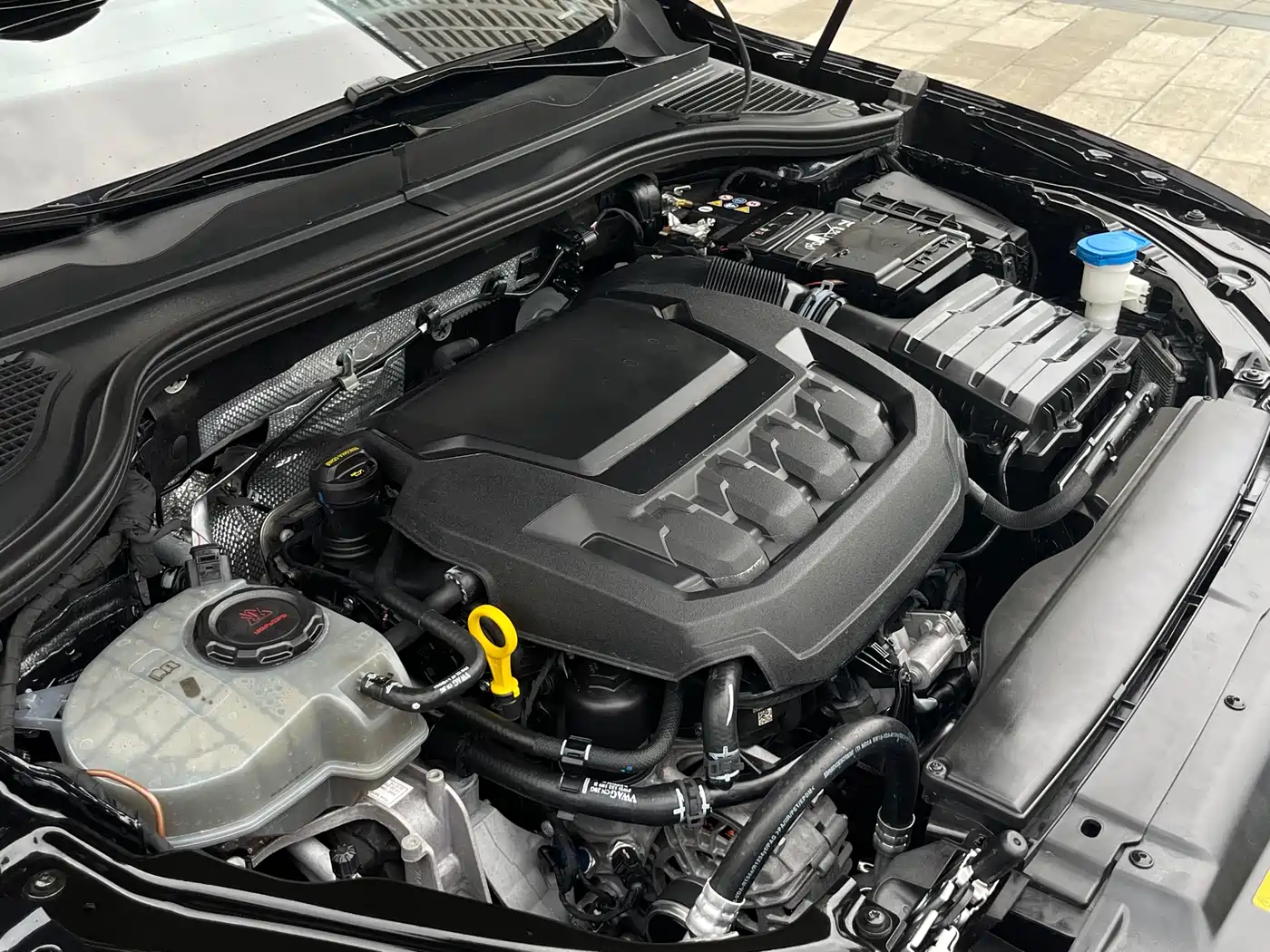 Volkswagen Passat 2025 Pro 380TSI Dragon Fortune Edition фото 47