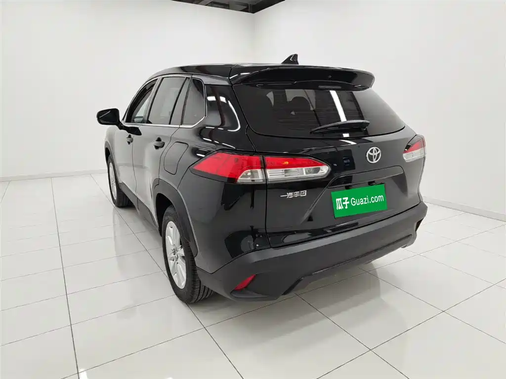 Toyota Corolla Cross 2022 2.0L Pioneer Edition фото 9