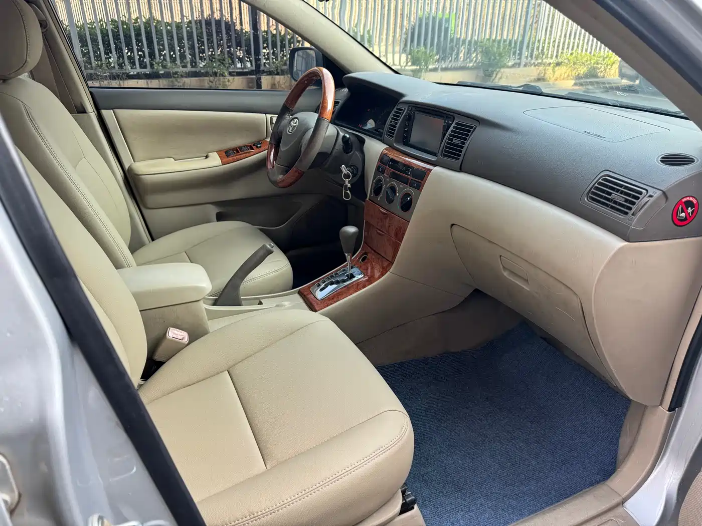 Toyota Corolla 2011 1.6L Automatic Classic Edition фото 14