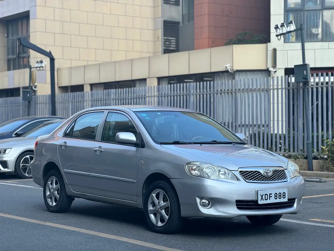 Toyota Corolla 2011 1.6L Automatic Classic Edition фото 2