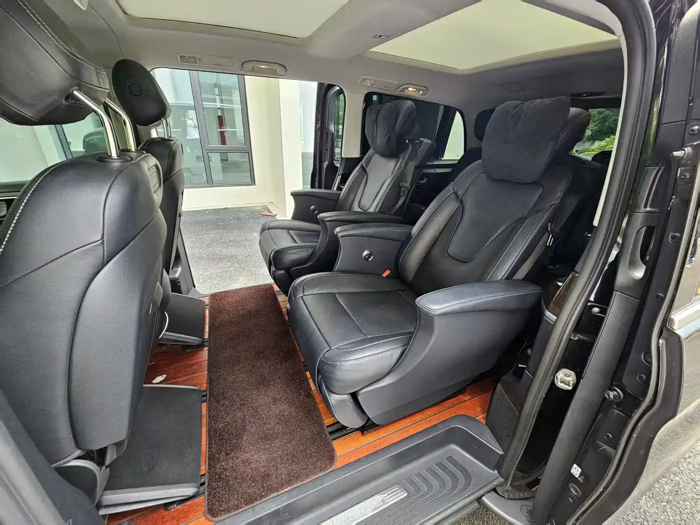 Mercedes-Benz V-Class 2018 V 260 Premium Edition China VI фото 17