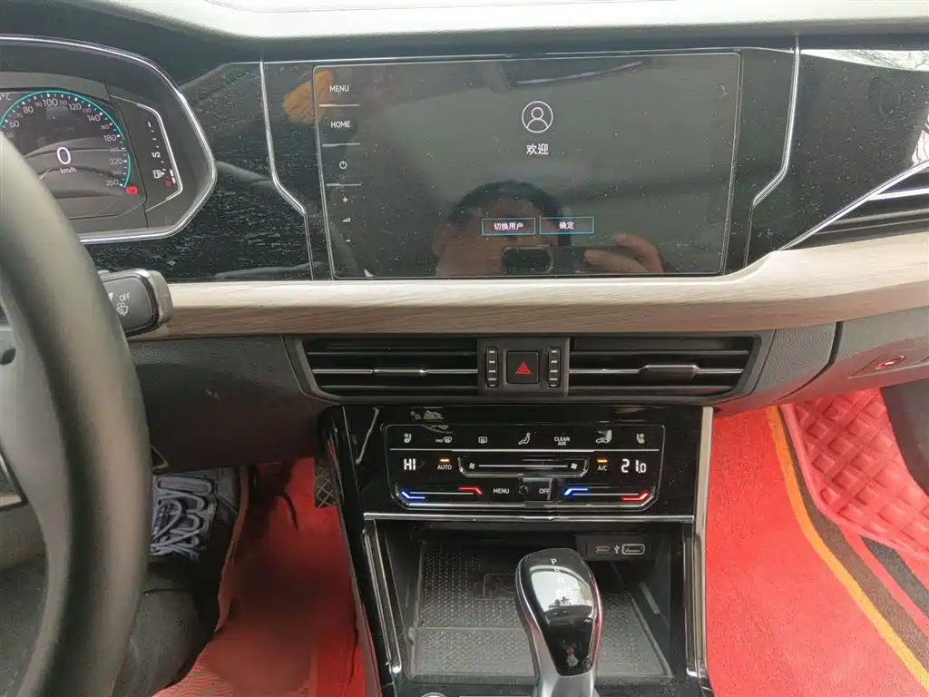 Volkswagen Passat 2020 Facelift 330TSI Luxury China VI фото 6