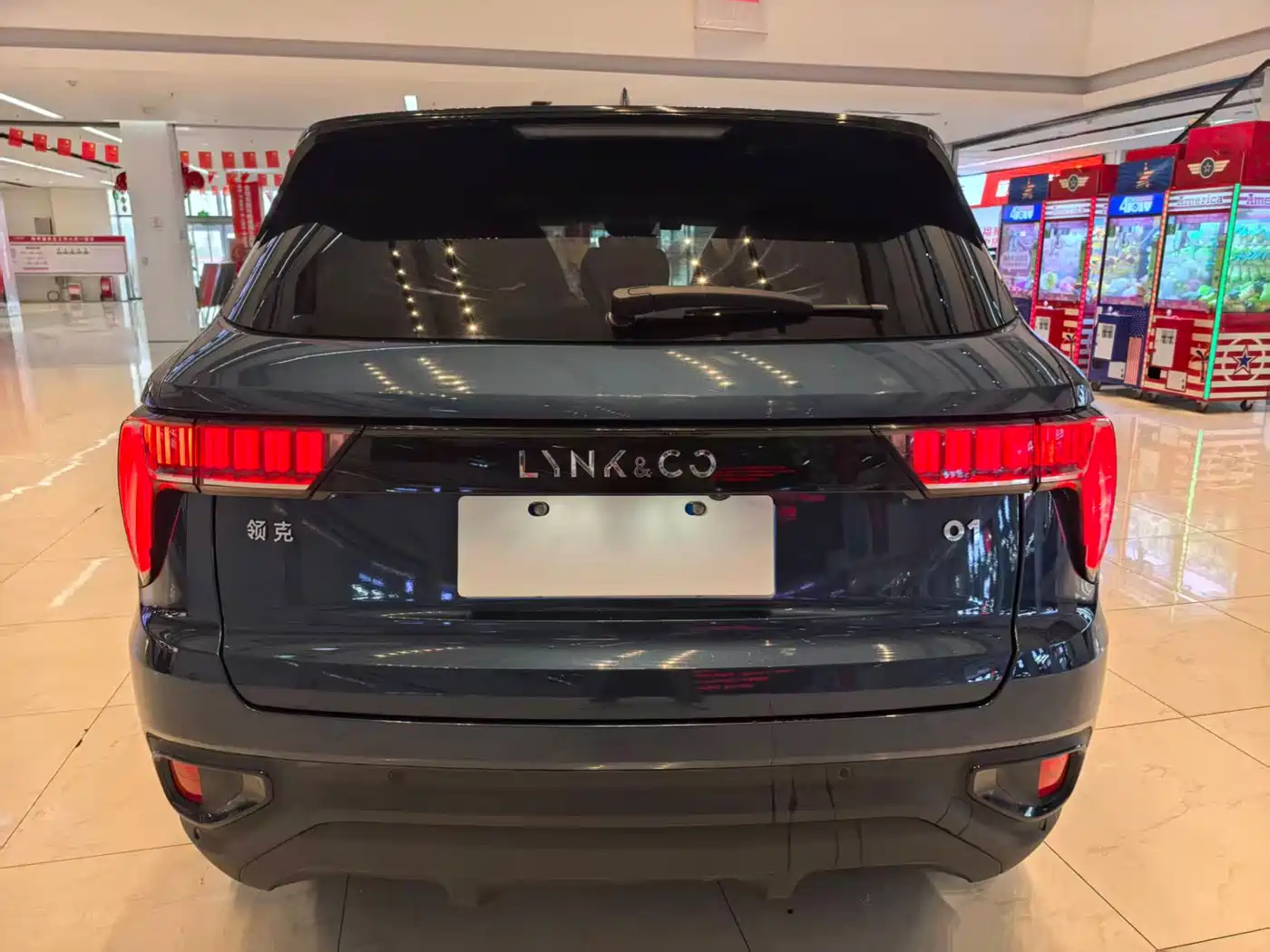 Lynk & Co 01 2019 2.0T 2WD Pro Edition China V фото 8