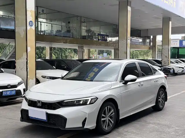 Honda Civic 2025 240TURBO CVT Smart Fun Plus