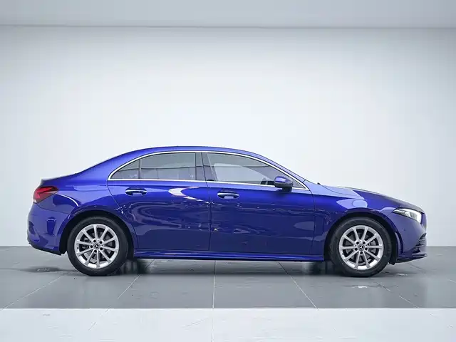 Mercedes-Benz A-Class 2020 Facelift A 200 L Sport Sedan Fashion фото 4