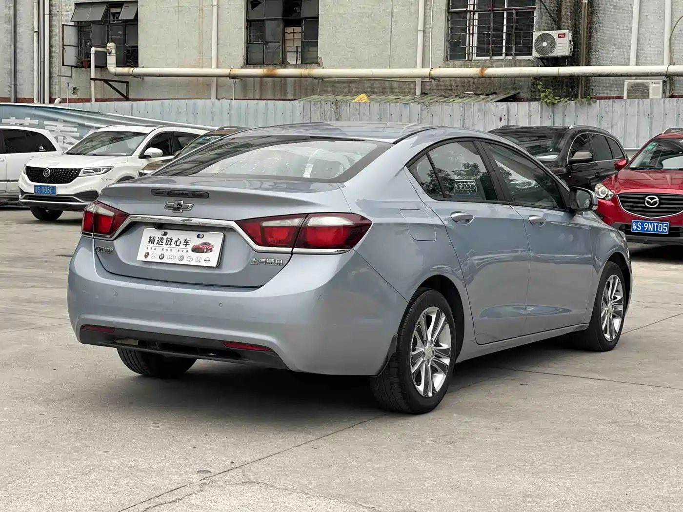 Chevrolet Cruze 2016 1.5L Automatic Luxury Edition фото 15